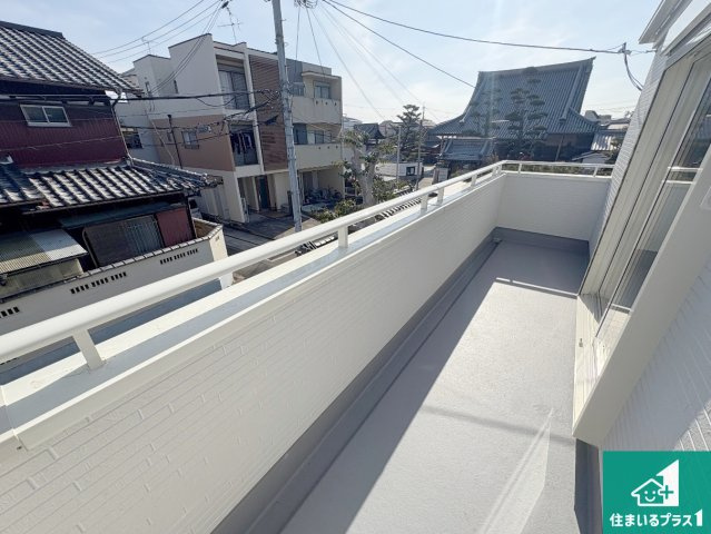 茨木市島　第3期　新築一戸建てのバルコニー|ワイドバルコニーは洗濯物を干すスペースが広いのでご家族が多くても安心！
