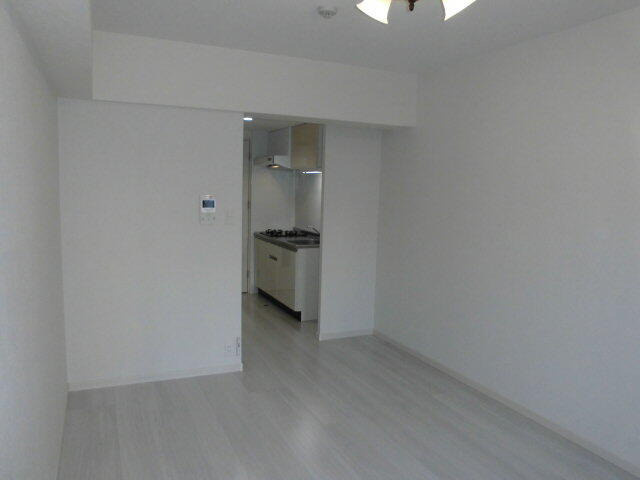 アプロ住吉レジデンスの居間・リビング