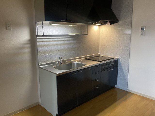 ファレノプシスのキッチン|きれいなキッチンです