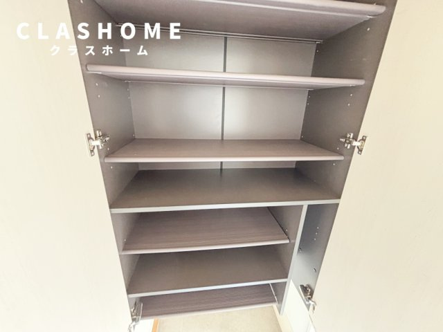 エムグランデ　A棟　　刈谷市近郊の賃貸はクラスホームの収納|同物件の別部屋になります。