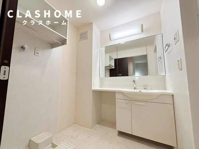 エムグランデ　A棟　　刈谷市近郊の賃貸はクラスホームの洗面所|同物件の別部屋になります。