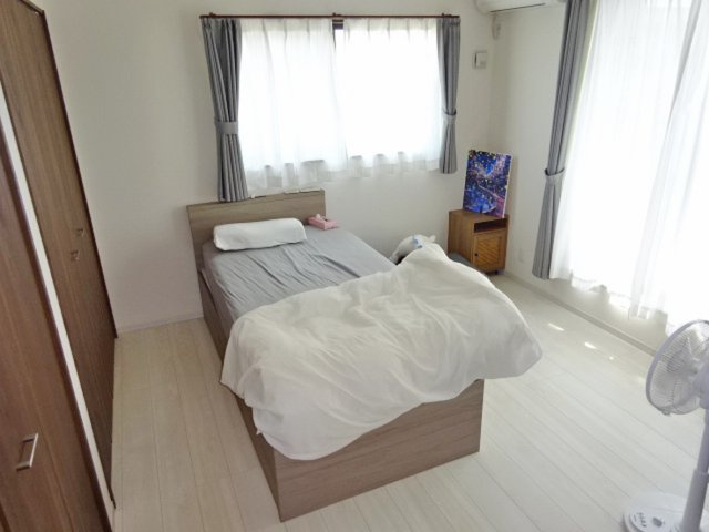 【洋室】 | 裾野市二ツ屋 中古住宅 EH05903 | 裾野市二ツ屋　2F洋室7.5帖