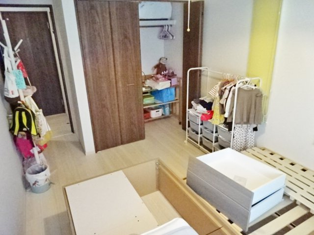 【洋室】 | 裾野市二ツ屋 中古住宅 EH05903 | 裾野市二ツ屋　2F洋室6.5帖