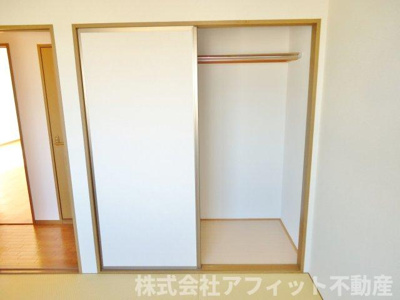 【その他】 | ハイカムール川口 | 洋室6帖のクローゼット