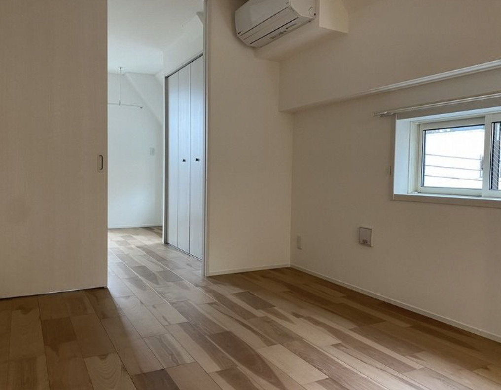 パーク西池の居間・リビング