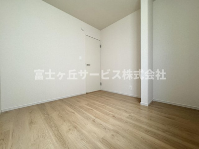 【洋室】 | 静岡市駿河区中島 20期 新築一戸建て 1号棟 | 使いやすい洋室です