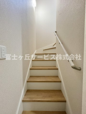 【その他】 | 静岡市駿河区中島 20期 新築一戸建て 1号棟 | 階段です