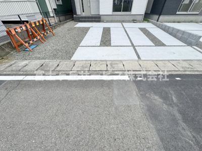 【駐車場】 | 静岡市駿河区中島 20期 新築一戸建て 1号棟 | 車種により3台駐車可能です