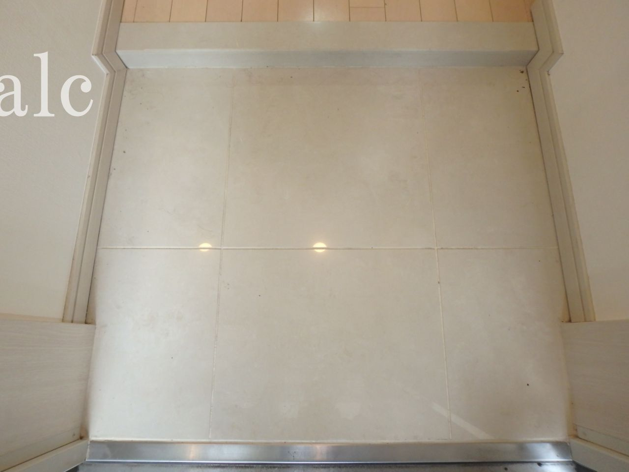 グランド・ガーラ新宿の玄関