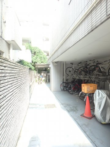 グランド・ガーラ新宿のその他