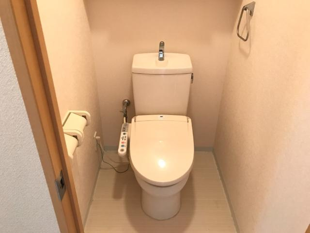 ガーデン鏡池のトイレ|シャワー付トイレ