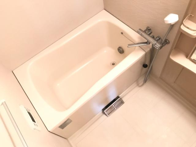 ガーデン鏡池の浴室|バス