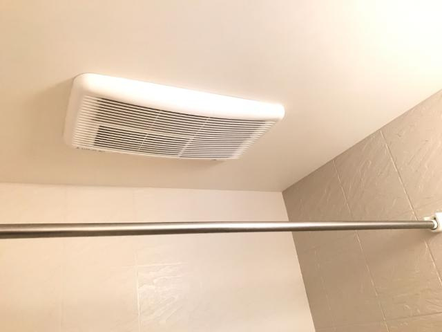 ガーデン鏡池の浴室|浴室乾燥機能付き