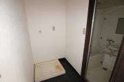 【設備】 | さのアパート | 室内洗濯機置き場
