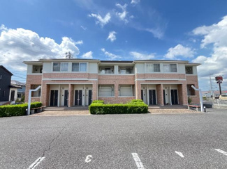 【駐車場】 | ラ・グラシーヌⅠ | 外観写真（昼）