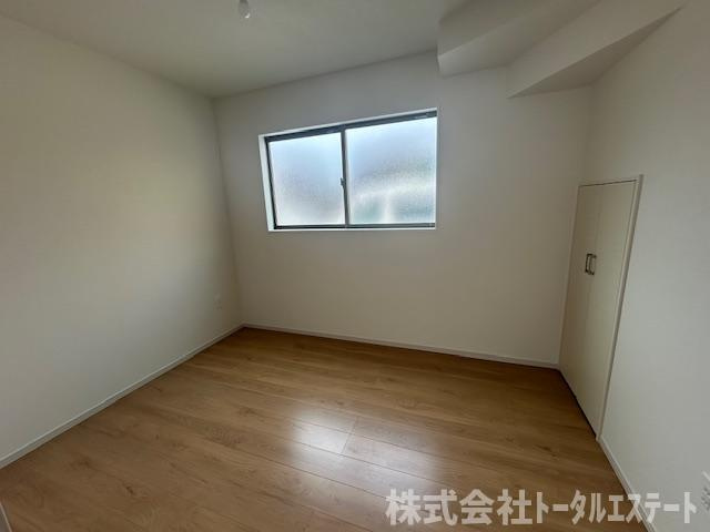 綾羅木本町5丁目新築一戸建（3号棟）の洋室