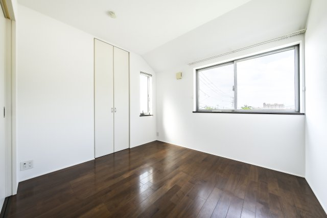 千種区光が丘二丁目戸建の洋室|落ち着いた色調の洋室です