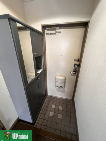 Elegant Residence HT(エレガントレジデンスHT)の玄関