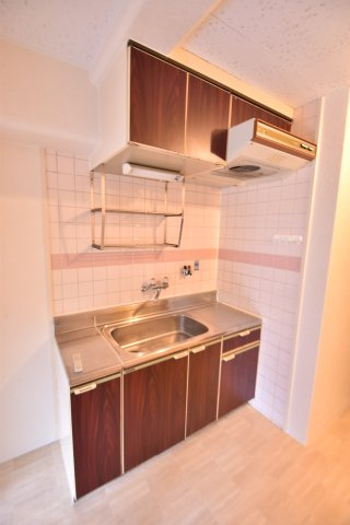 大阪市都島区都島南通１丁目の賃貸マンションのキッチン