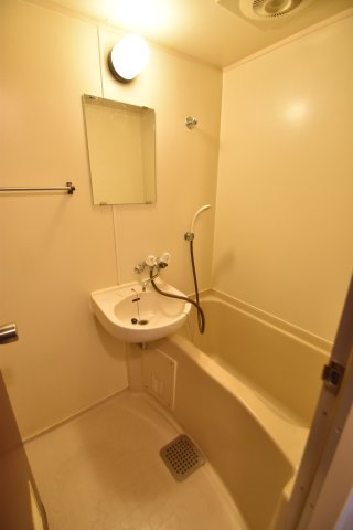 大阪市都島区都島南通１丁目の賃貸マンションの浴室