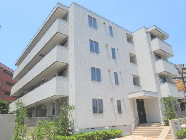 メゾンサンコウ