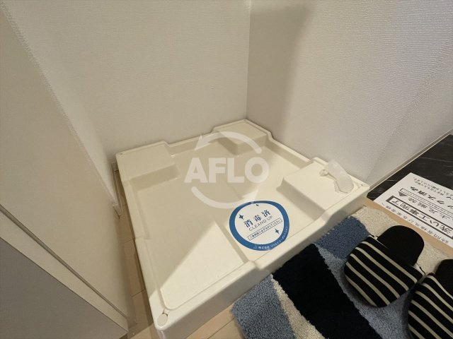 SERENiTE北浜の洗面所|SERENiTE北浜　室内洗濯機置場