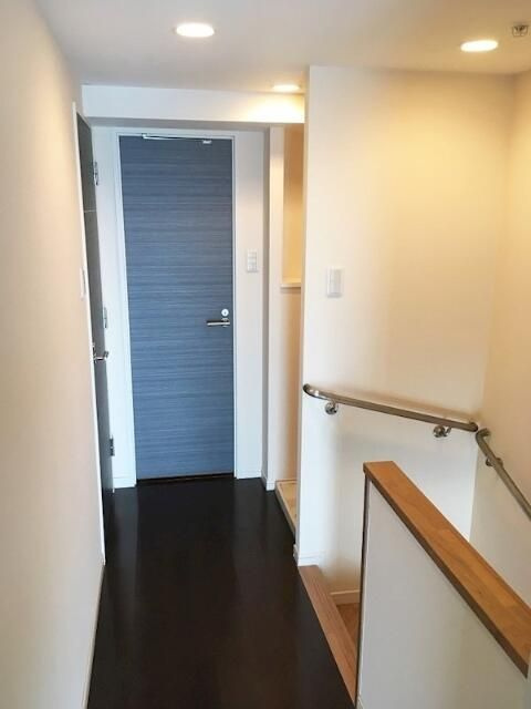 エスティメゾン王子の玄関