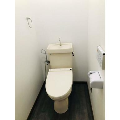 熊本市南区田迎３丁目の賃貸マンションのトイレ