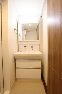 【独立洗面台】 | サワー・ドゥ萩原天神