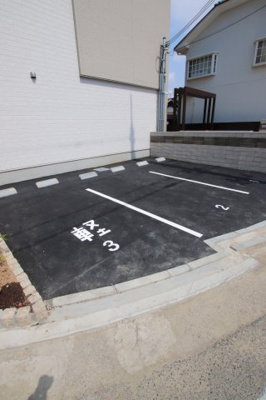 【駐車場】 | サワー・ドゥ萩原天神