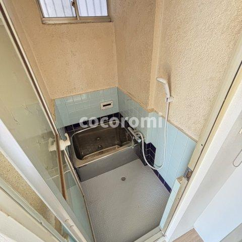 香里ケ丘戸建ての浴室