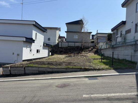 北見市美山町南１０丁目３７番７２　売地