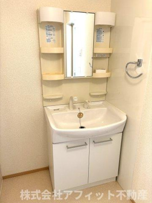 【洗面所】 | ルベール曙 B棟 | 洗髪洗面化粧台