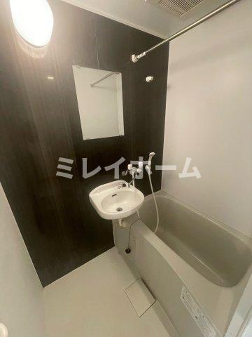 ポモドーロ蒲田の浴室|同建物内別のお部屋の参考写真になります。