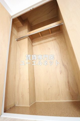 【収納】 | ラファイン江坂 | クローゼット付きでお部屋もスッキリ♪