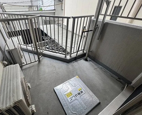 ラ・ヴィータ日本橋のバルコニー