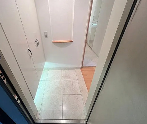 ラ・ヴィータ日本橋の玄関