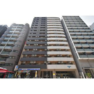 SERENiTE本町refletの外観