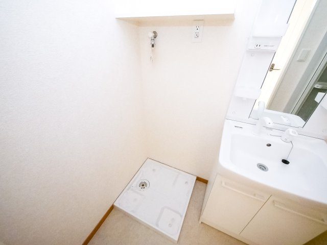 サヴォイテンジンスクワイヤー　4階の洗面所|別号室のものです。現状優先になります。