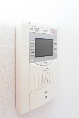 サヴォイテンジンスクワイヤー　4階のセキュリティ|別号室のものです。現状優先になります。