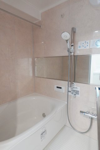 ユテライズ根岸の浴室