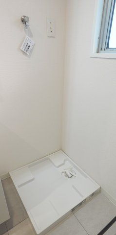 ユテライズ根岸のランドリースペース