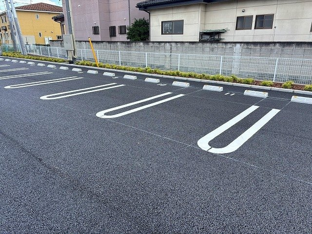 クルールＢの駐車場