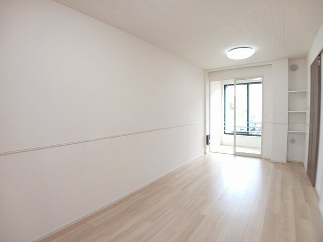 クルールＤの居間・リビング