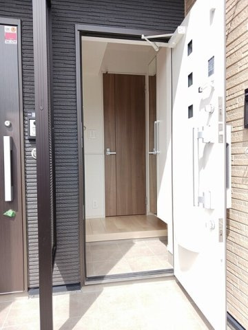 クルールＥの玄関