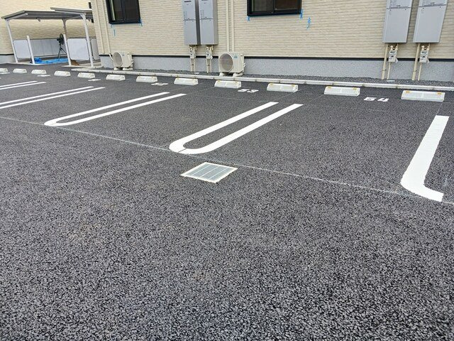 クルールＥの駐車場
