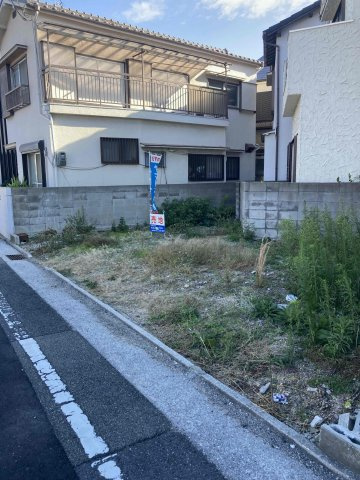 若草町売地の前面道路含む現地写真
