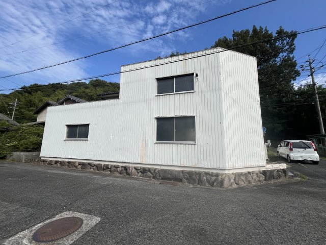 笠岡市笠岡　中古戸建のその他|倉庫