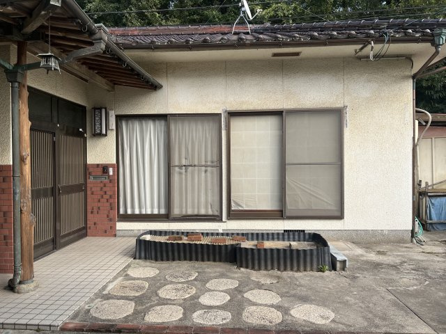 笠岡市笠岡　中古戸建の庭
