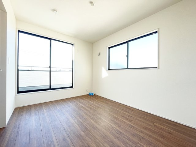 新築戸建・新築建売　大泉町寄木戸【長期優良住宅】西小・西中の洋室